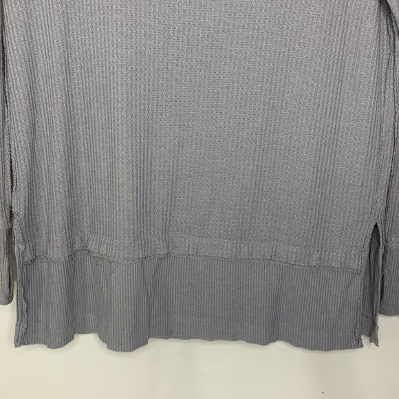 We The Free Womens Tunic Top Medium Storm Gray Waffle Knit Raw Edges Thumb Holes - Picture 5 of 14